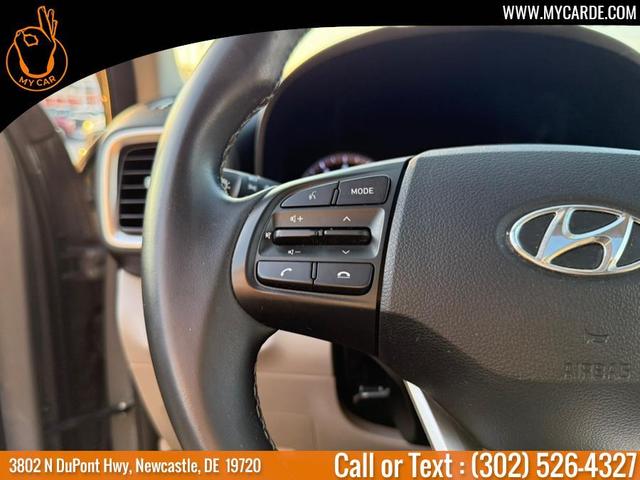 Photo of 2022 Galactic Gray Hyundai VENUE