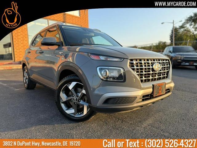 Photo of 2022 Galactic Gray Hyundai VENUE