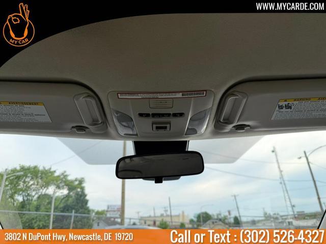 Photo of 2021 Classic Silver Metallic Toyota Corolla