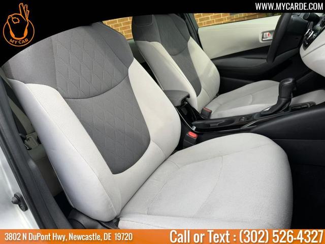 Photo of 2021 Classic Silver Metallic Toyota Corolla