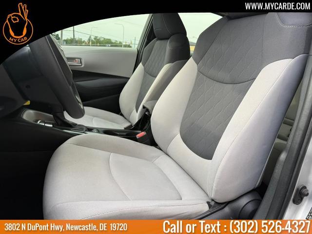 Photo of 2021 Classic Silver Metallic Toyota Corolla