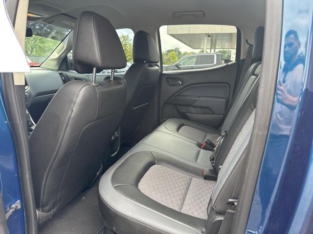 Photo of 2019 Pacific Blue Metallic Chevrolet Colorado