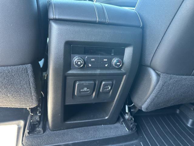 Photo of 2023 Mosaic Black Metallic Chevrolet Traverse