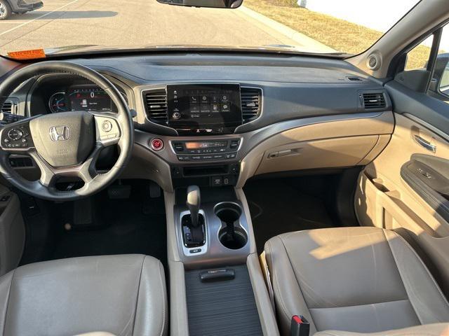 Photo of 2019 Red Honda Pilot