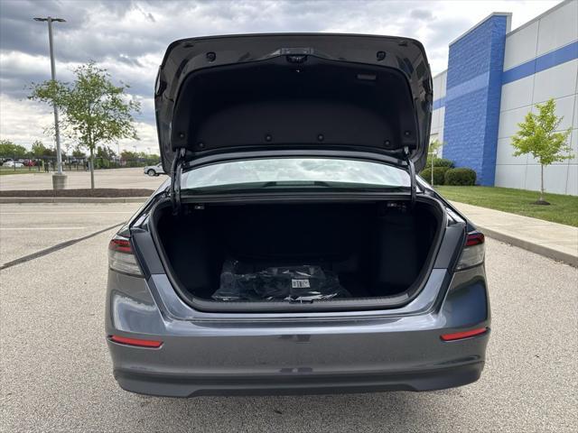 Photo of 2025 Meteorite Gray Metallic Honda Accord