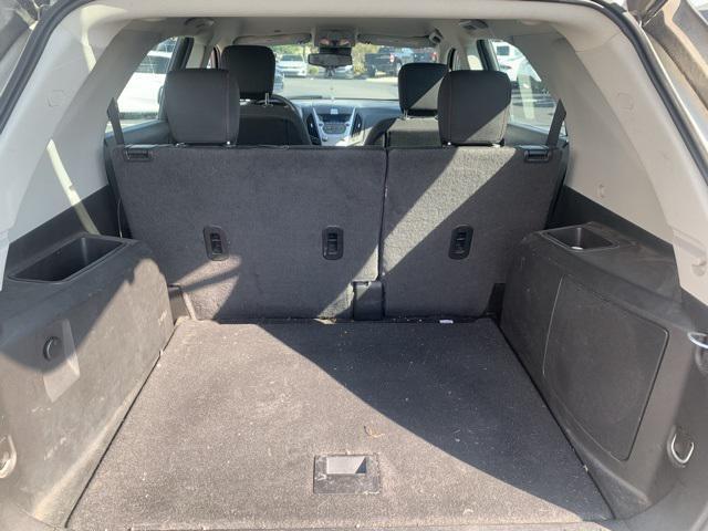 Photo of 2014 Champagne Silver Metallic Chevrolet Equinox