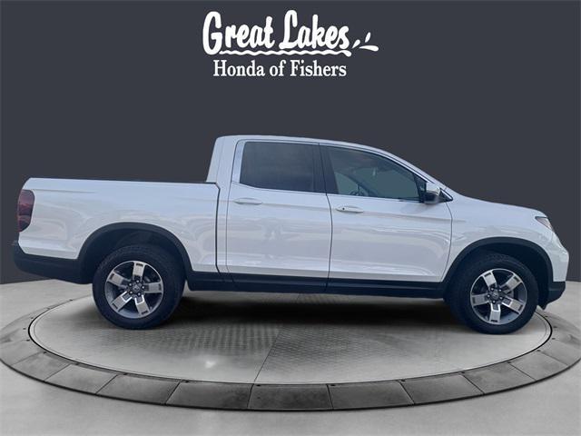 Photo of 2024 Platinum White Pearl Honda Ridgeline