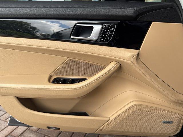 Photo of 2018 White Porsche Panamera