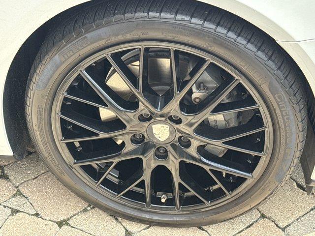 Photo of 2018 White Porsche Panamera