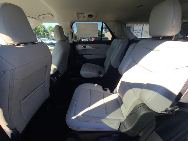 Photo of 2025 Agate Black Metallic Ford Explorer