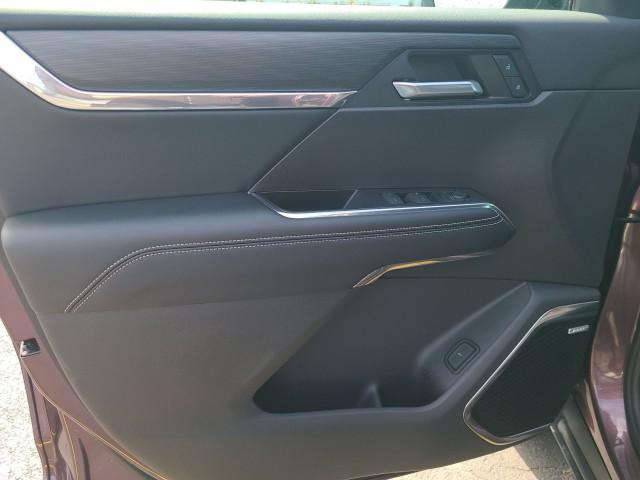 Photo of 2024 Crystal Metallic GMC Acadia