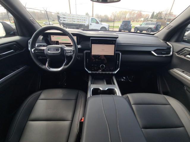 Photo of 2024 Crystal Metallic GMC Acadia