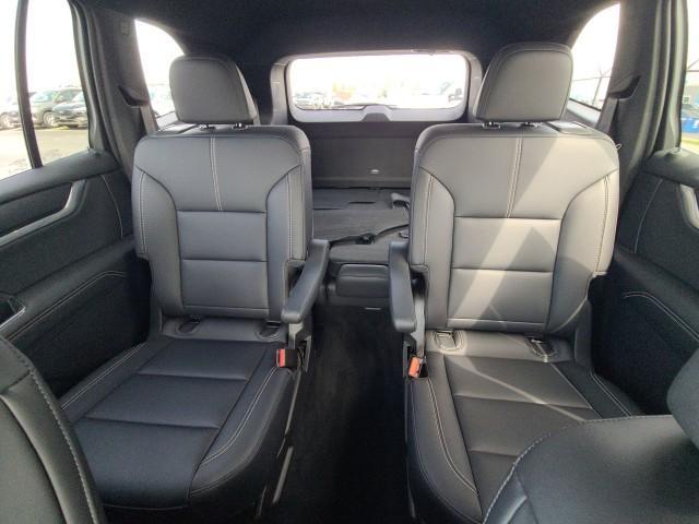 Photo of 2024 Crystal Metallic GMC Acadia