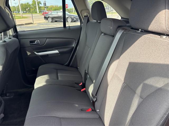 Photo of 2014 TUXEDO BLACK METALLIC Ford Edge