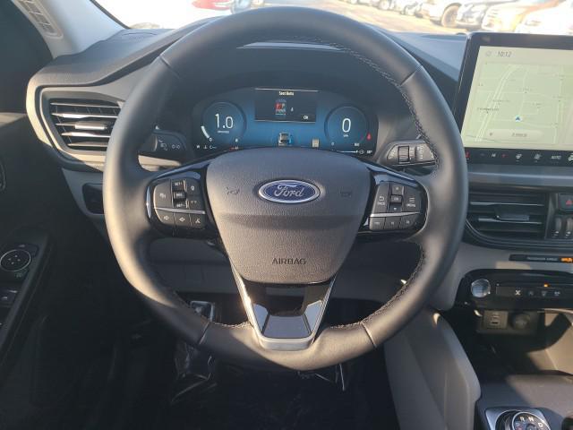 Photo of 2025 Space Silver Metallic Ford Escape