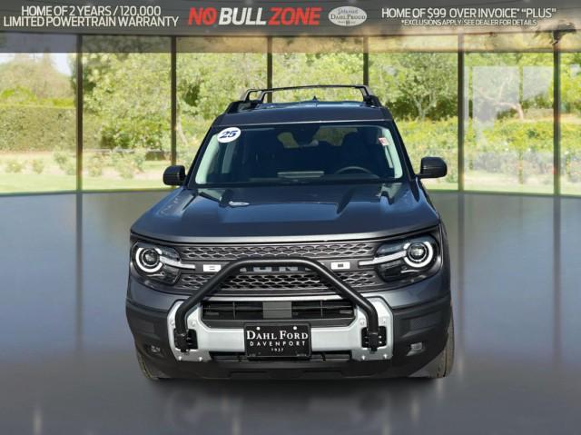 Photo of 2025 CARBONIZED GRAY METALLIC Ford Bronco Sport