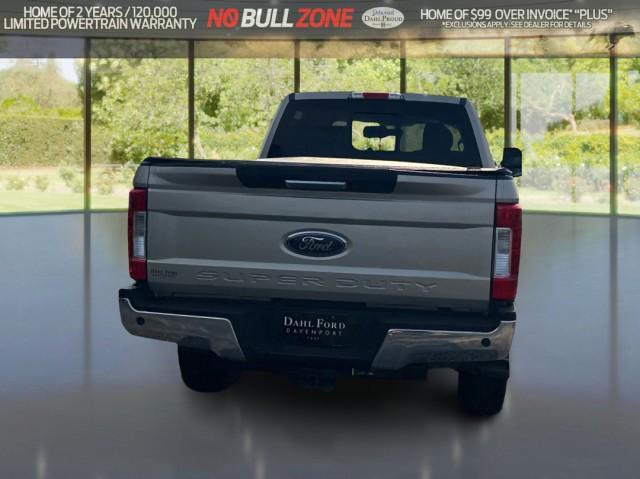 Photo of 2017 WHITE GOLD Ford F-350