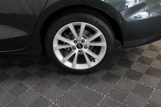 Photo of 2025 Gray Audi A3