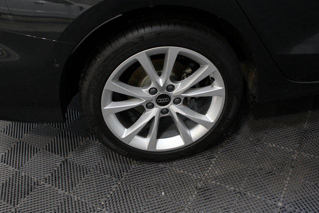 Photo of 2025 Gray Audi A3