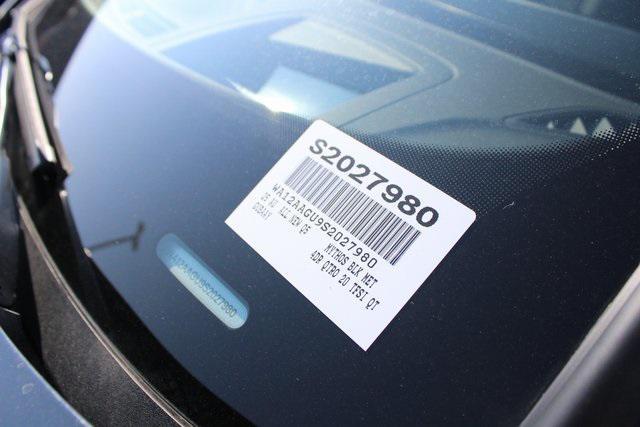Photo of 2025 Mythos Black Metallic Audi Q5