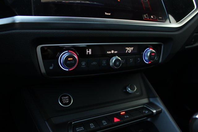 Photo of 2025 Chronos Gray Metallic Audi Q3