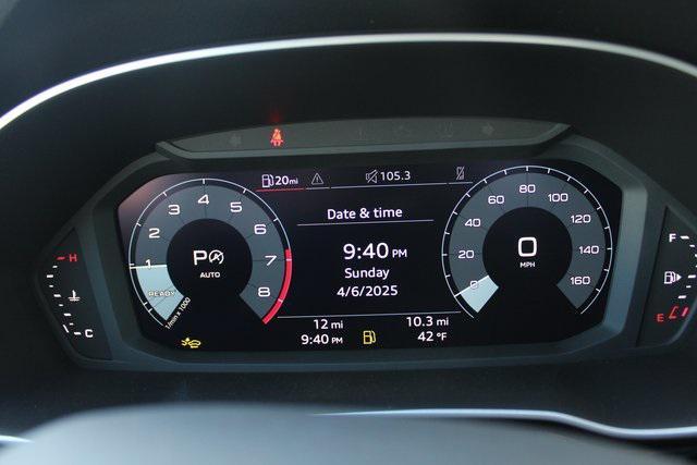 Photo of 2025 Chronos Gray Metallic Audi Q3