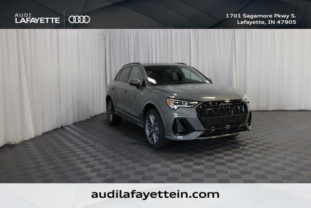 Photo of 2025 Chronos Gray Metallic Audi Q3