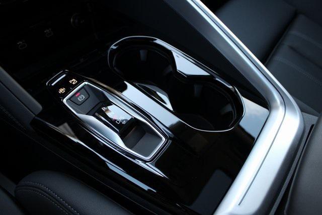 Photo of 2025 Mythos Black Metallic Audi Q5