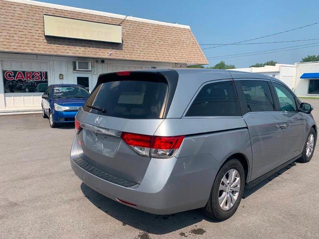 Photo of 2016 Silver Honda Odyssey