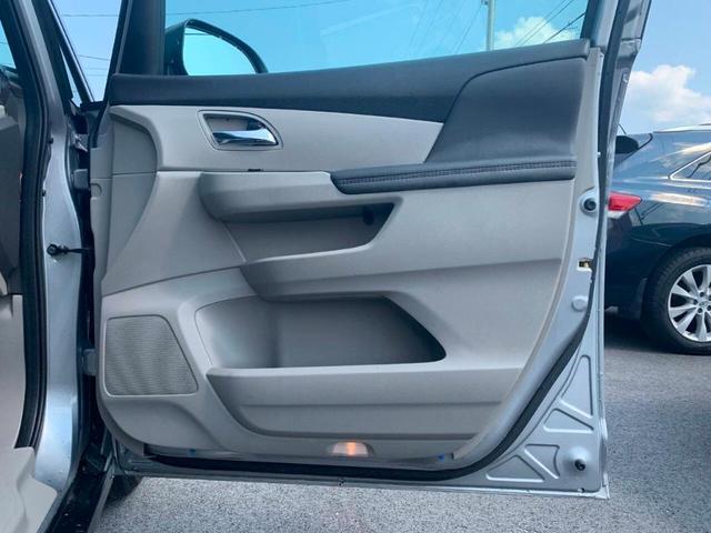 Photo of 2016 Silver Honda Odyssey