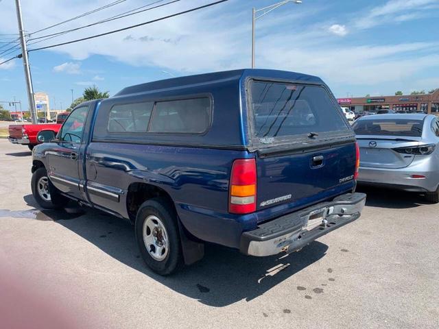 Photo of 2001 Blue Chevrolet Silverado 1500