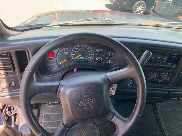 Photo of 2001 Blue Chevrolet Silverado 1500
