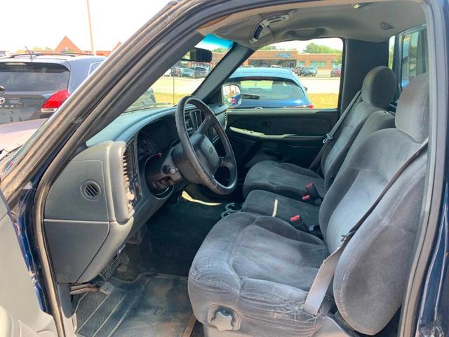 Photo of 2001 Blue Chevrolet Silverado 1500