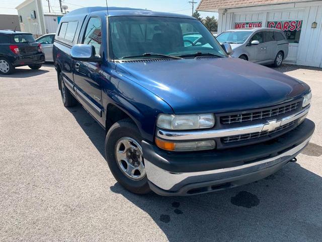 Photo of 2001 Blue Chevrolet Silverado 1500