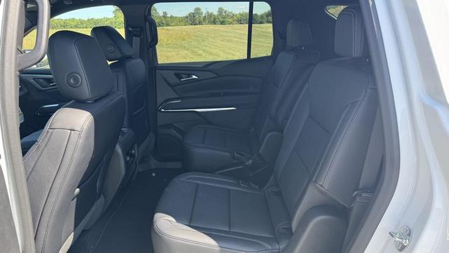 Photo of 2026 Summit White Chevrolet Traverse
