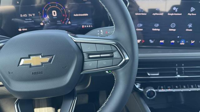 Photo of 2026 Summit White Chevrolet Traverse