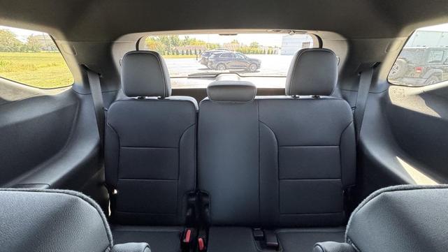 Photo of 2026 Summit White Chevrolet Traverse