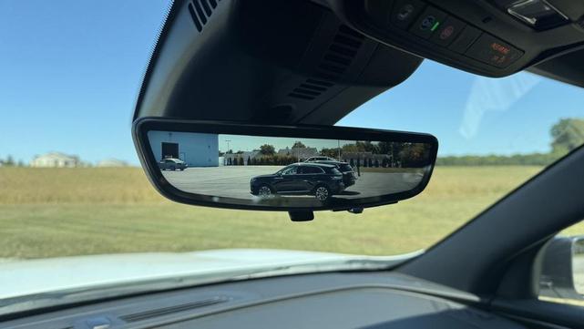 Photo of 2026 Summit White Chevrolet Traverse