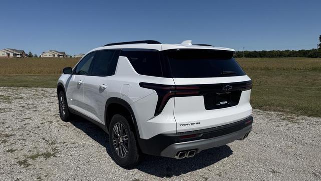 Photo of 2026 Summit White Chevrolet Traverse