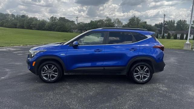 Photo of 2021 Neptune Blue Kia Seltos