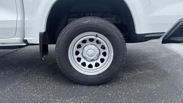Photo of 2025 Summit White Chevrolet Colorado