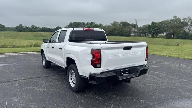 Photo of 2025 Summit White Chevrolet Colorado