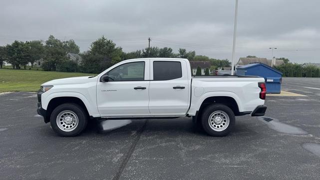 Photo of 2025 Summit White Chevrolet Colorado