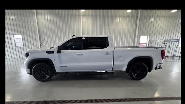 Photo of 2022 Summit White GMC Sierra 1500