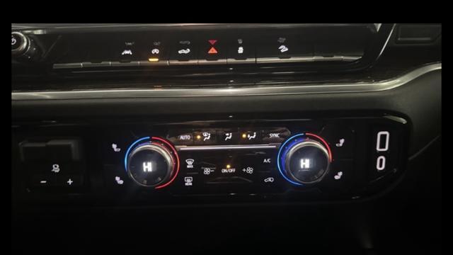 Photo of 2022 Summit White GMC Sierra 1500