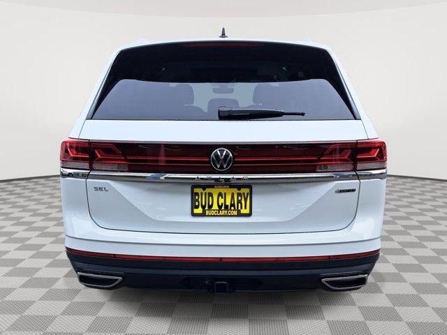 Photo of 2025 Opal White Pearl Effect Volkswagen Atlas