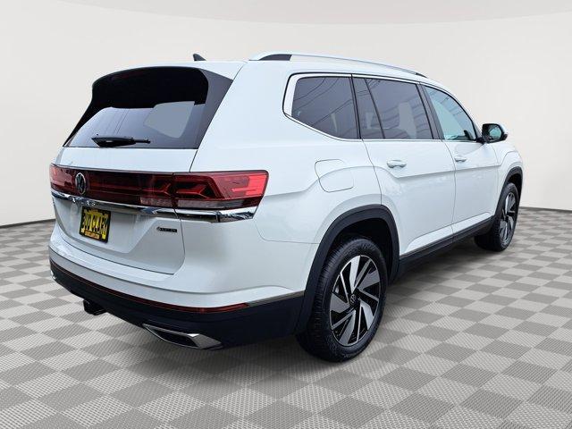 Photo of 2025 Opal White Pearl Effect Volkswagen Atlas