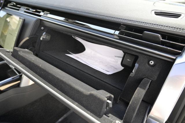 Photo of 2024 Santorini Black Land Rover Range Rover