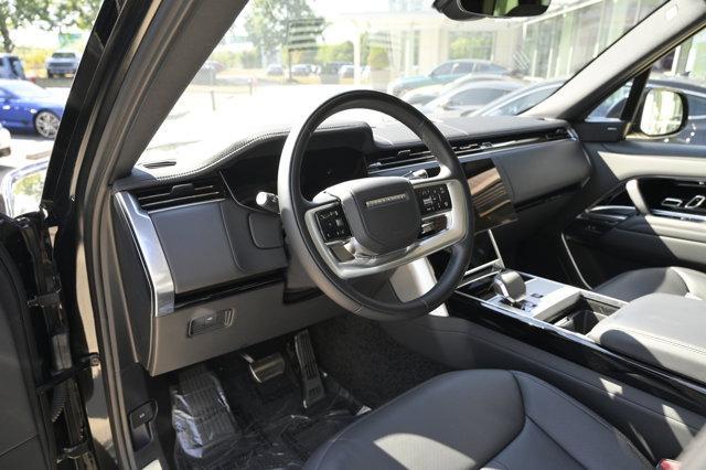 Photo of 2024 Santorini Black Land Rover Range Rover