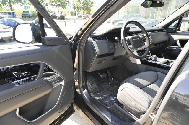 Photo of 2024 Santorini Black Land Rover Range Rover